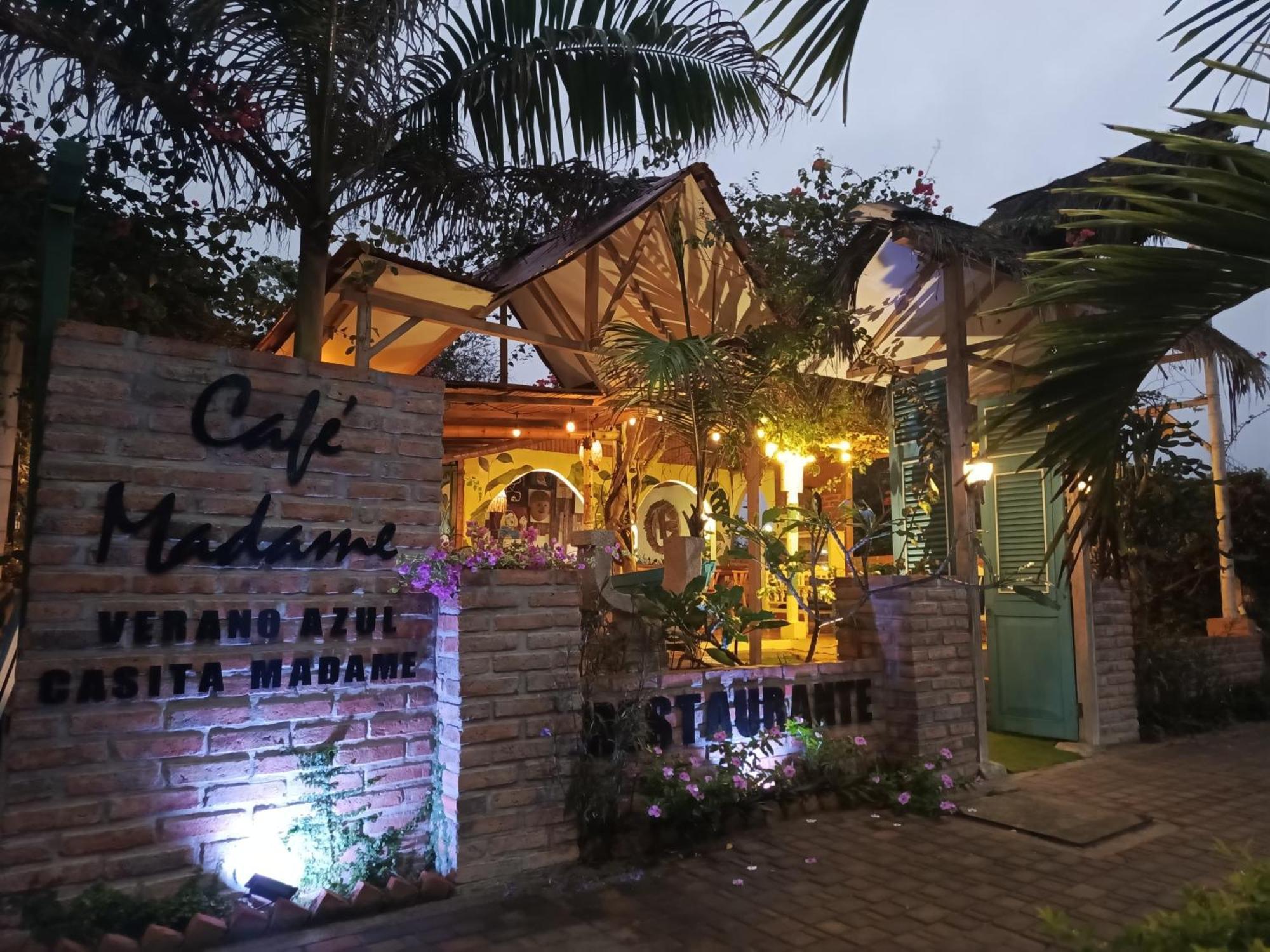 فندق Cafe Madame Puerto López المظهر الخارجي الصورة