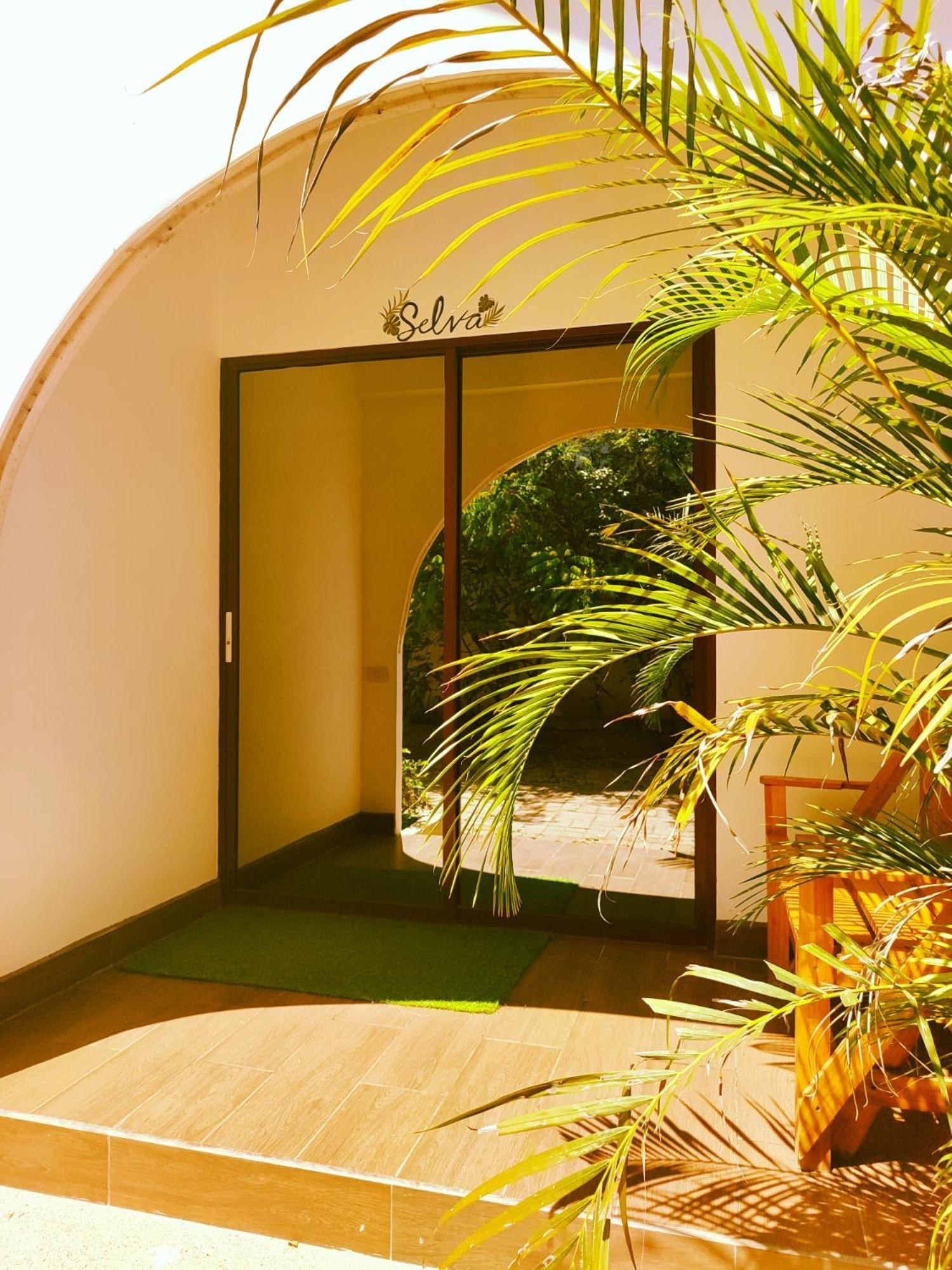 فندق Cafe Madame Puerto López المظهر الخارجي الصورة